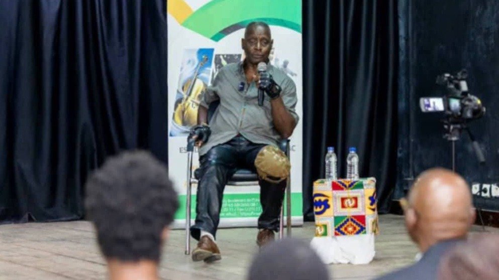 Côte d’Ivoire/Master Class à l’INSAAC : Sidiki Bakaba transmet son savoir-faire aux étudiants des Arts de la scène