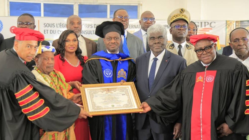 Côte d’Ivoire : Nangui Thomas Magès distingué Docteur Honoris Causa en développement durable et leadership