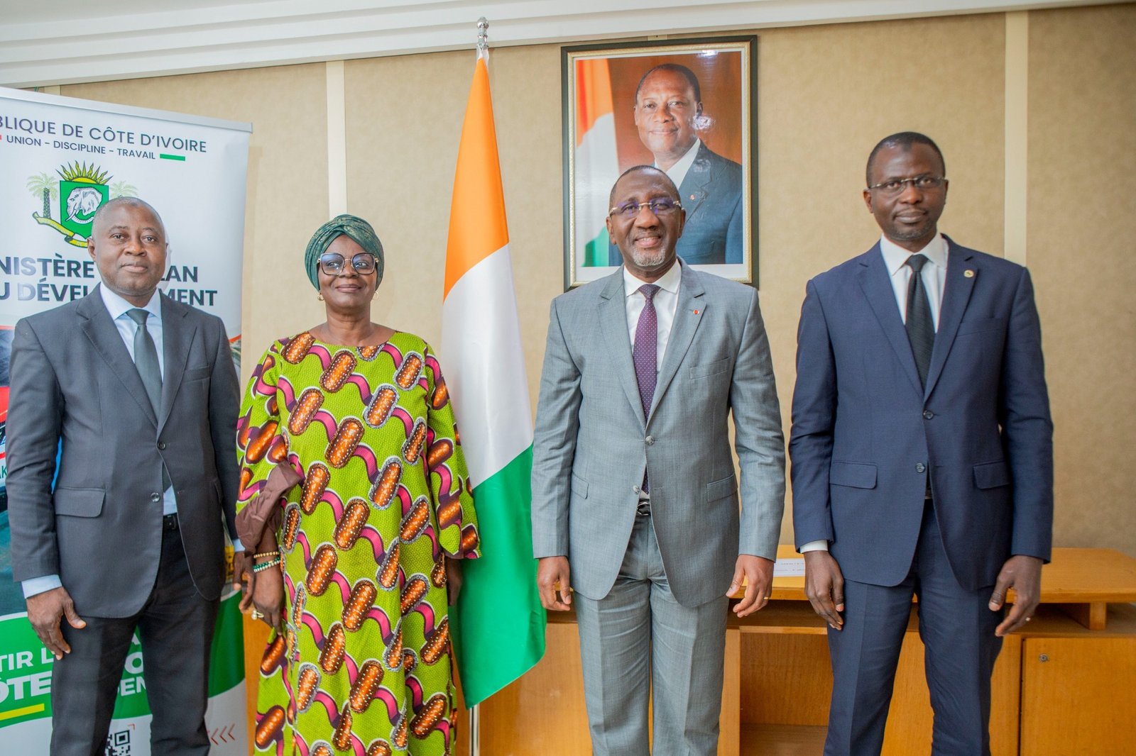 Dr Souleymane Diarrassouba échange avec Mme Massandje Touré-Listé sur les perspectives de développement